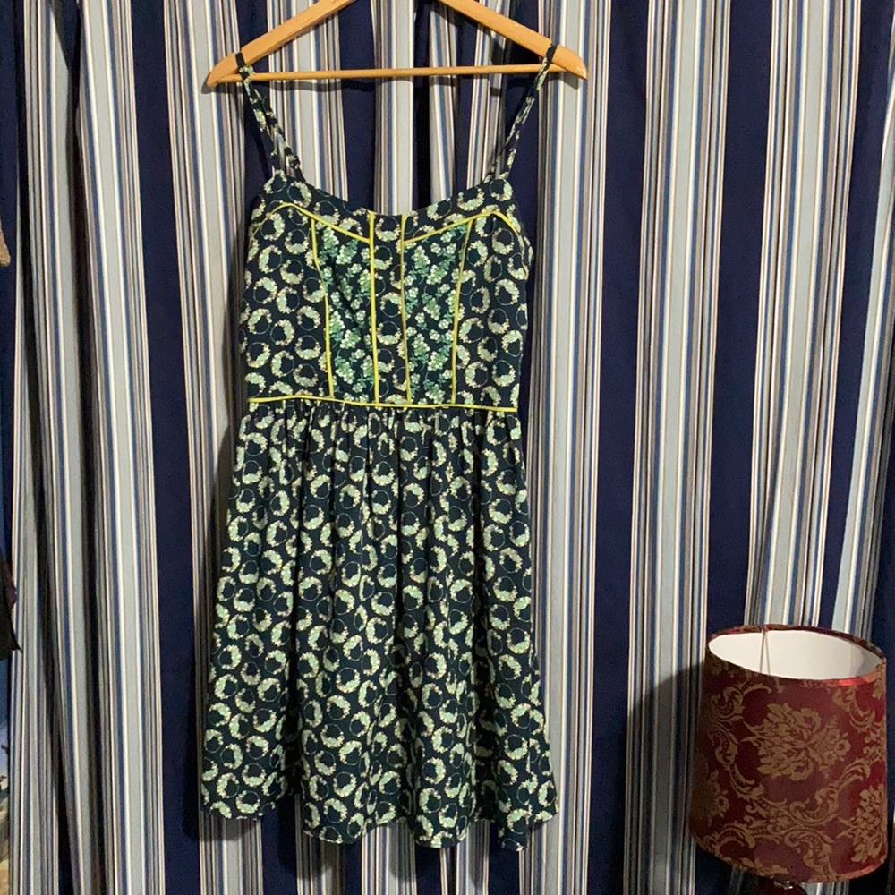 LAUREN CONRAD Dress 👗 FINAL PRICE